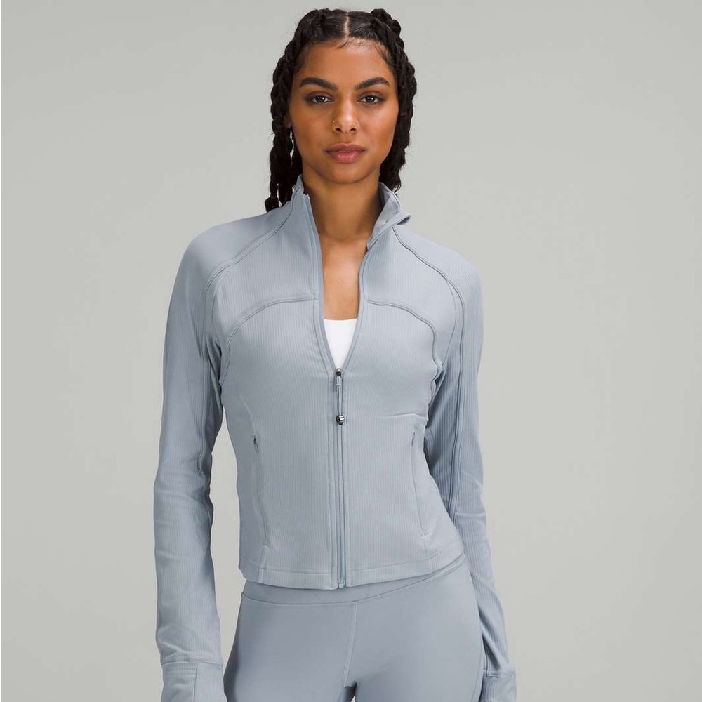 Lululemon Cropped Define Jacket in Ribbed Nulu	
Chambray